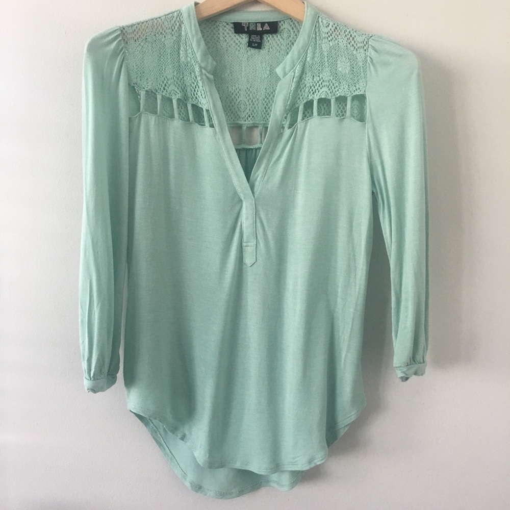 Tela Embroidered 3/4 Sleeve Shirt